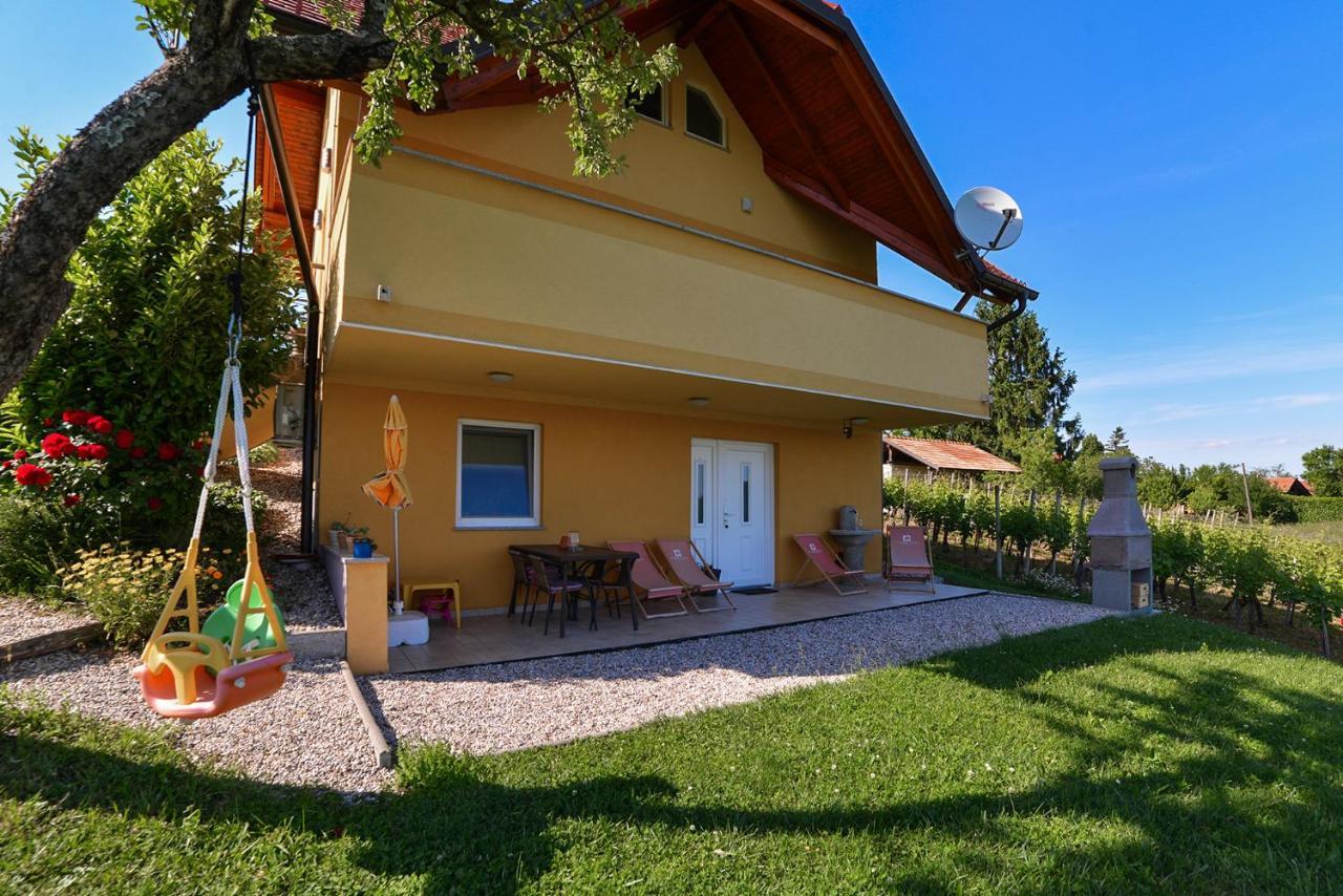 Apartments Vinska Trta Catez ob Savi Exterior foto
